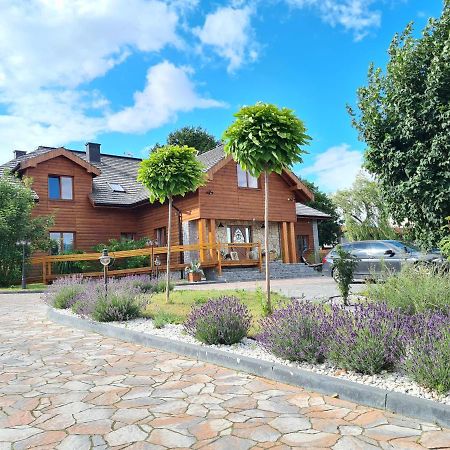 Bed and Breakfast Gosciniec Ilzanka Екстер'єр фото